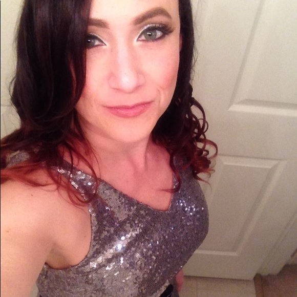 Meet your Posher, Rebecca - Picture 1 of 1